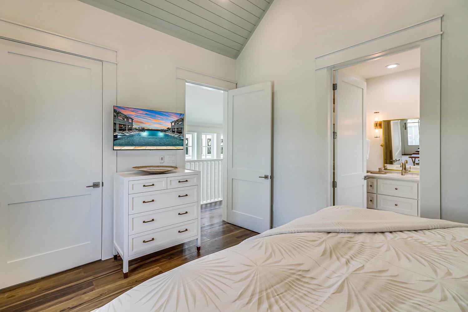 Primary King Suite, 2nd Floor