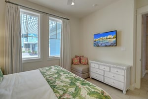 King Bedroom, 1st Floor