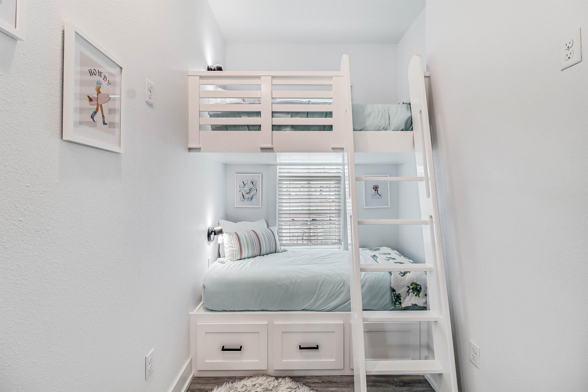 Twin Bunk Bedroom, 1st Floor