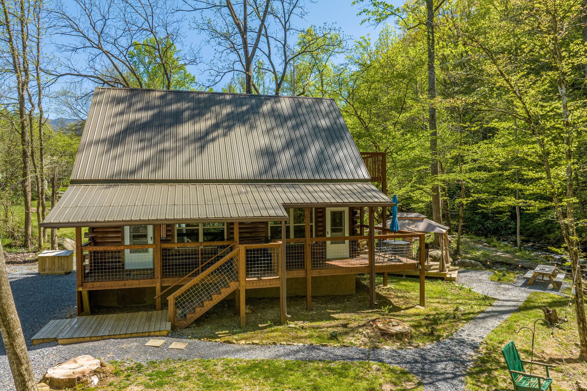 Front of Tridents Creek cabin