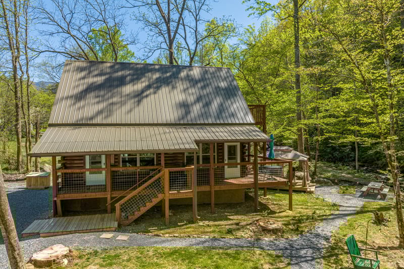 Front of Tridents Creek cabin