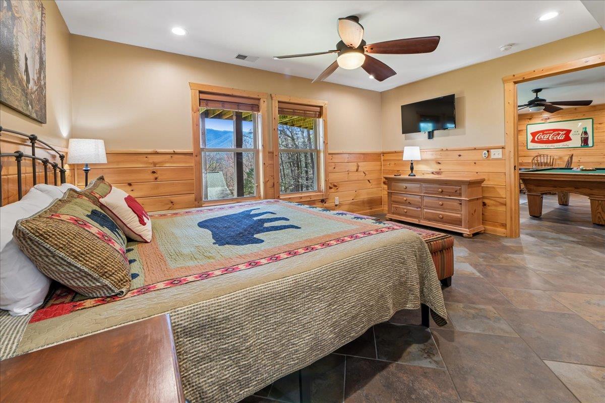 55Bedroom