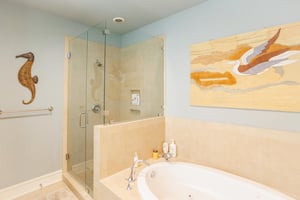 Primary King Bathroom, 2nd Floor