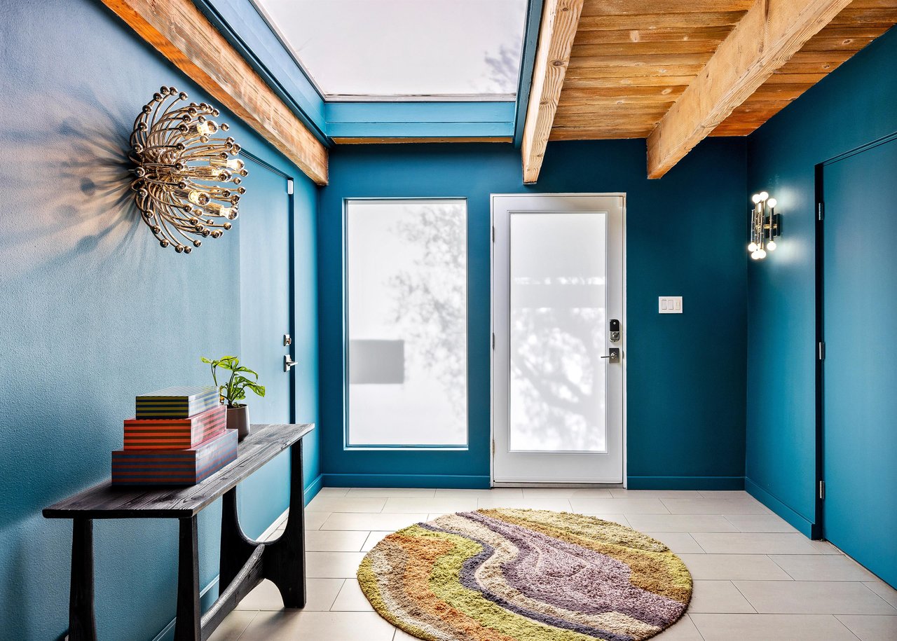 Gorgeous entryway