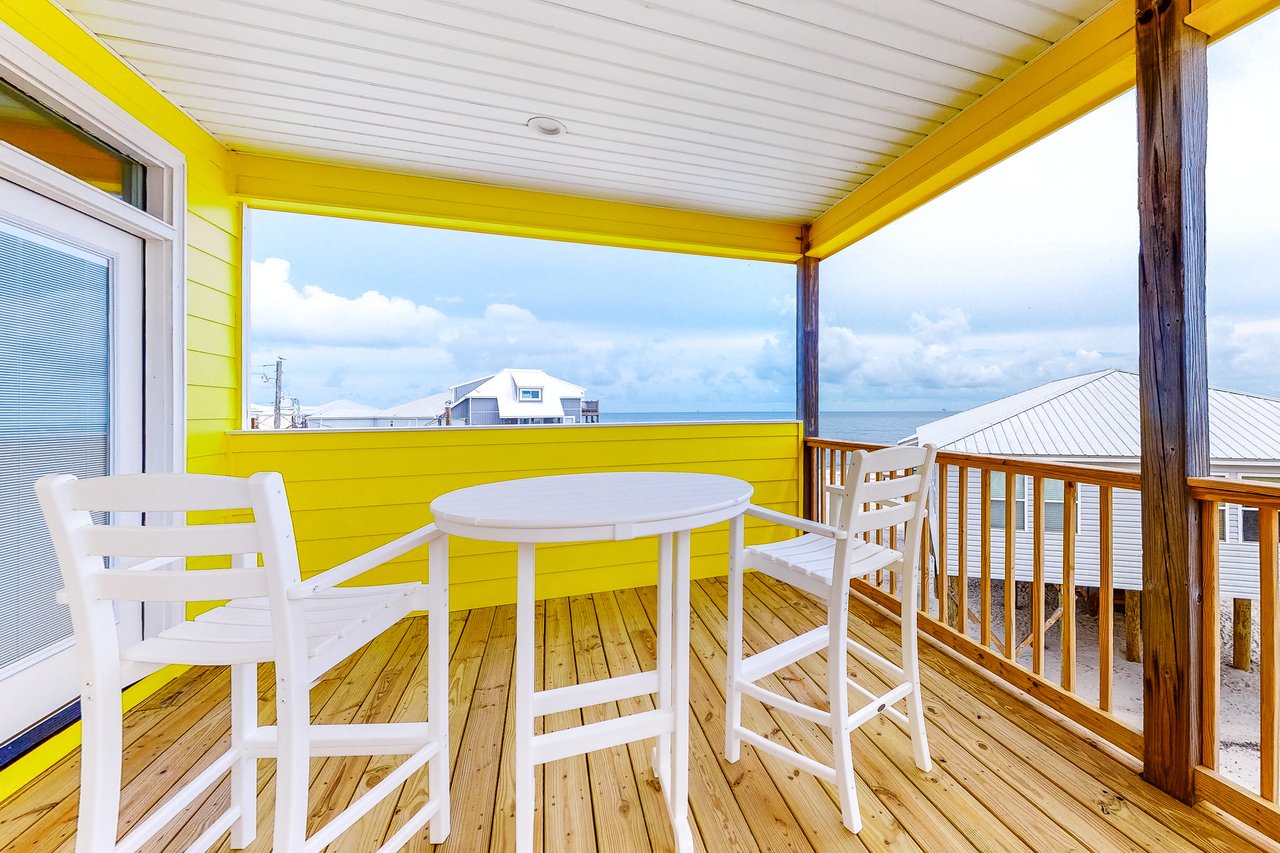 Lazy Daze Beach House 2