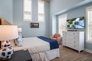 Primary King Bedroom, 2nd Floor