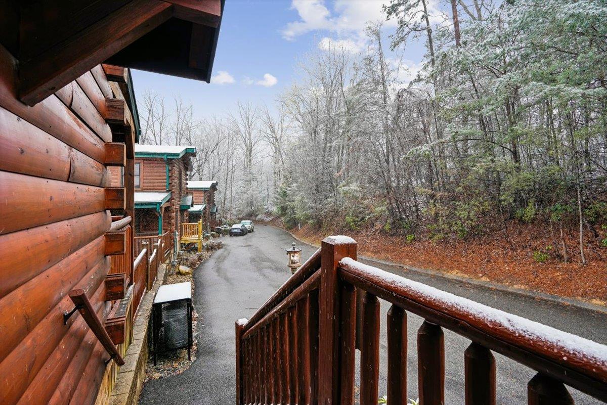 03Porch