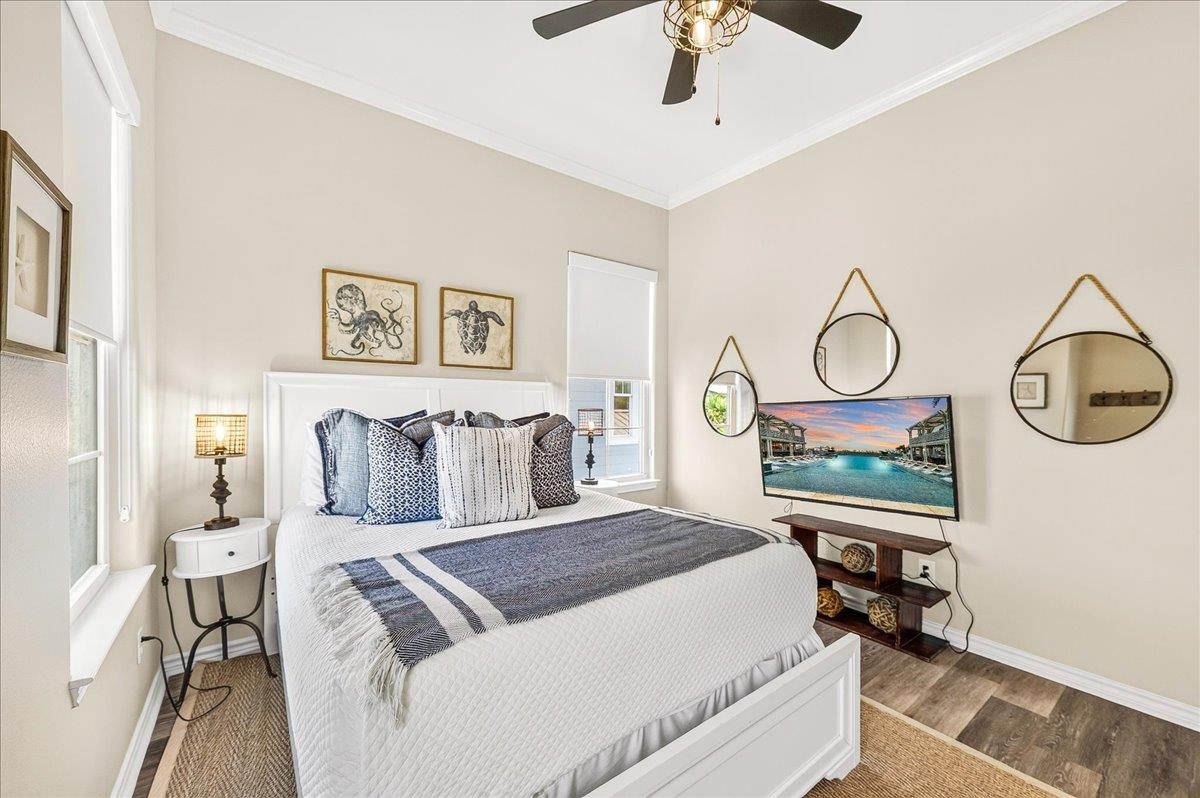 First Queen Bedroom, 2nd Floor