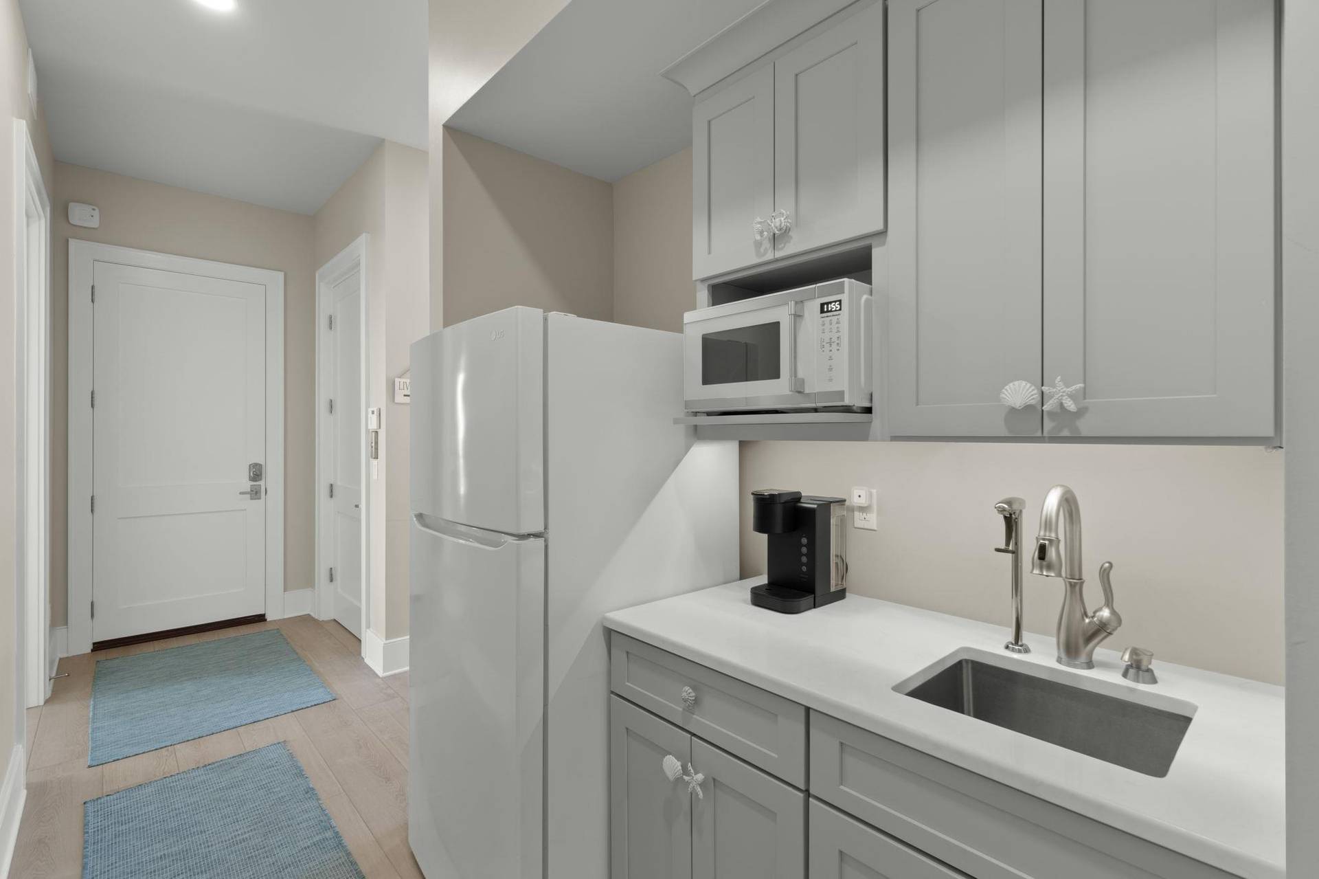 2nd Floor Kitchenette