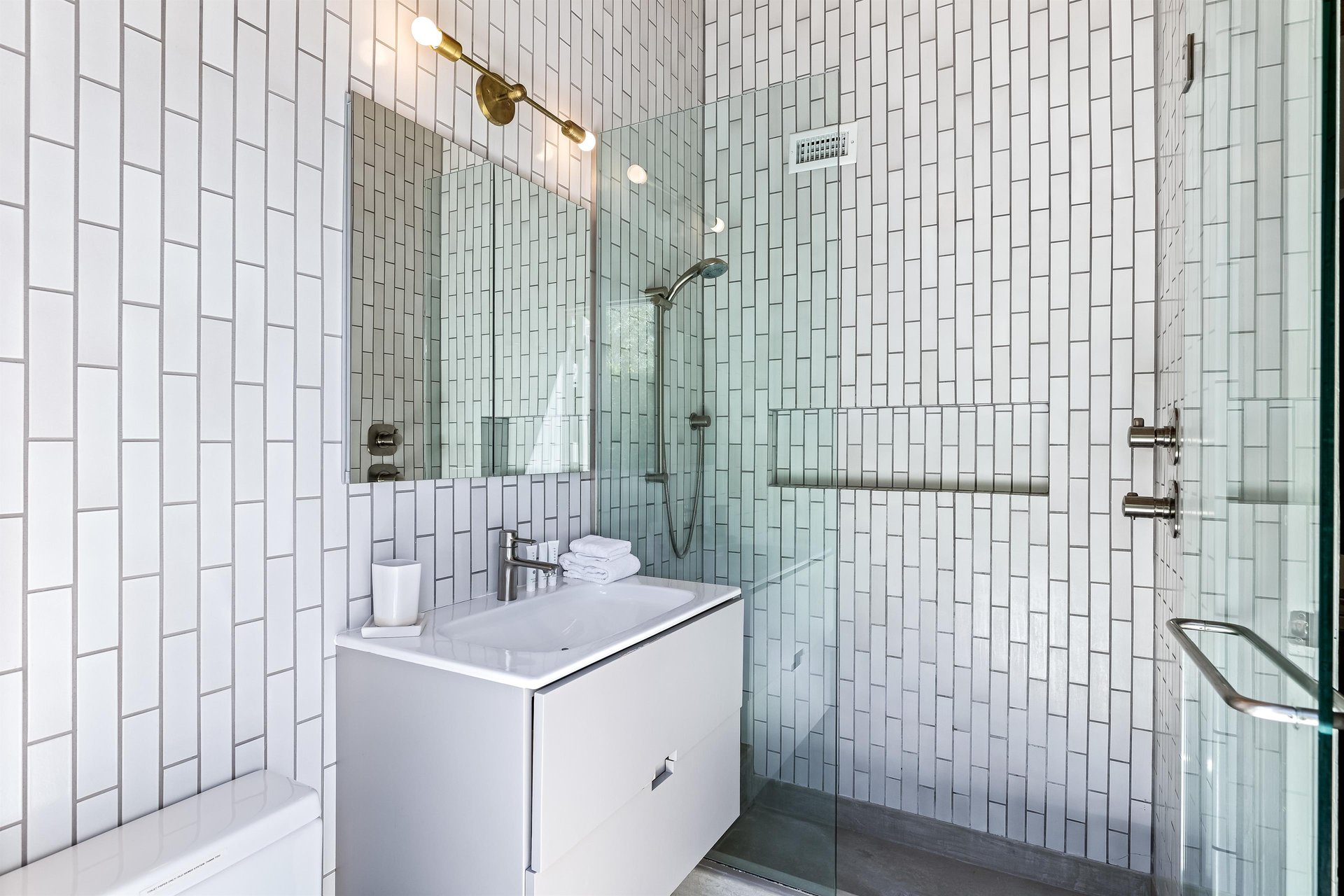 Glass walkin shower