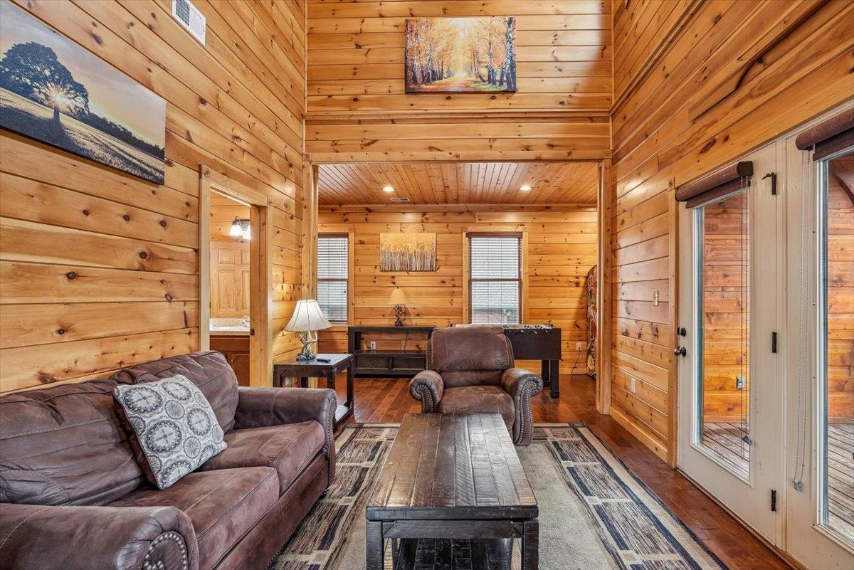 30Living Room