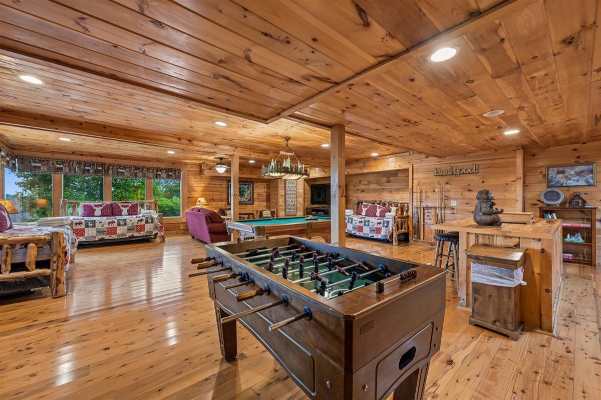 079Recreation Room
