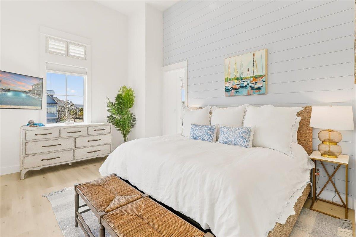 Primary King Bedroom, 2nd Floor