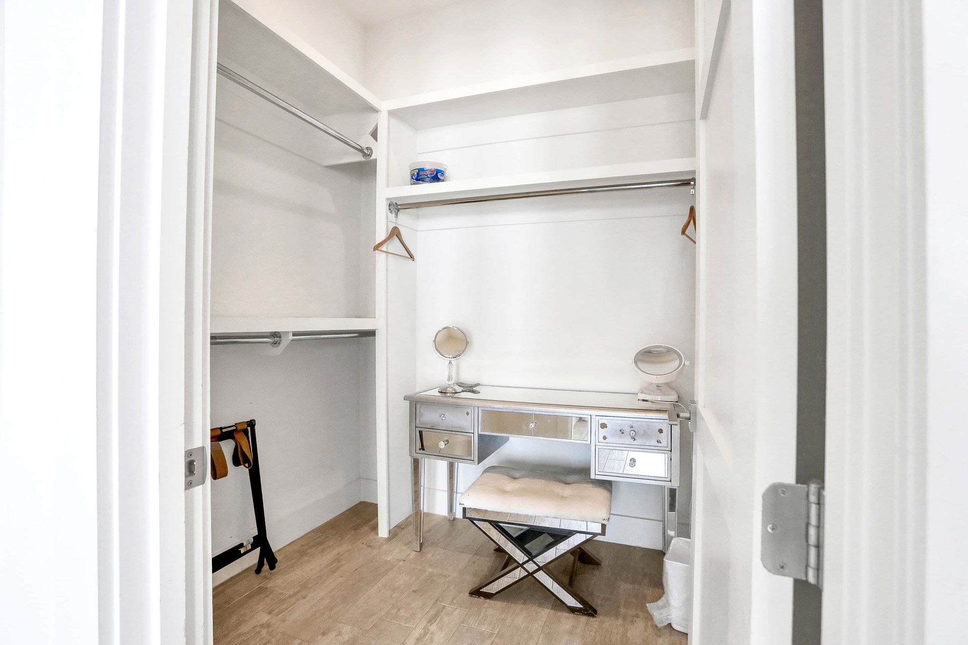 Tiffanys Beach Club 25