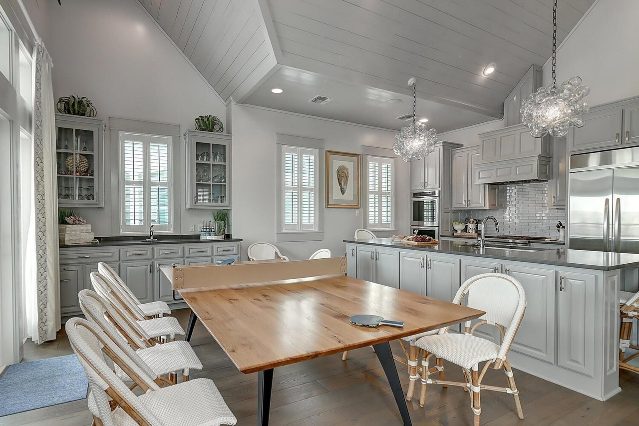 2nd Floor DiningPing Pong and Wet Bar