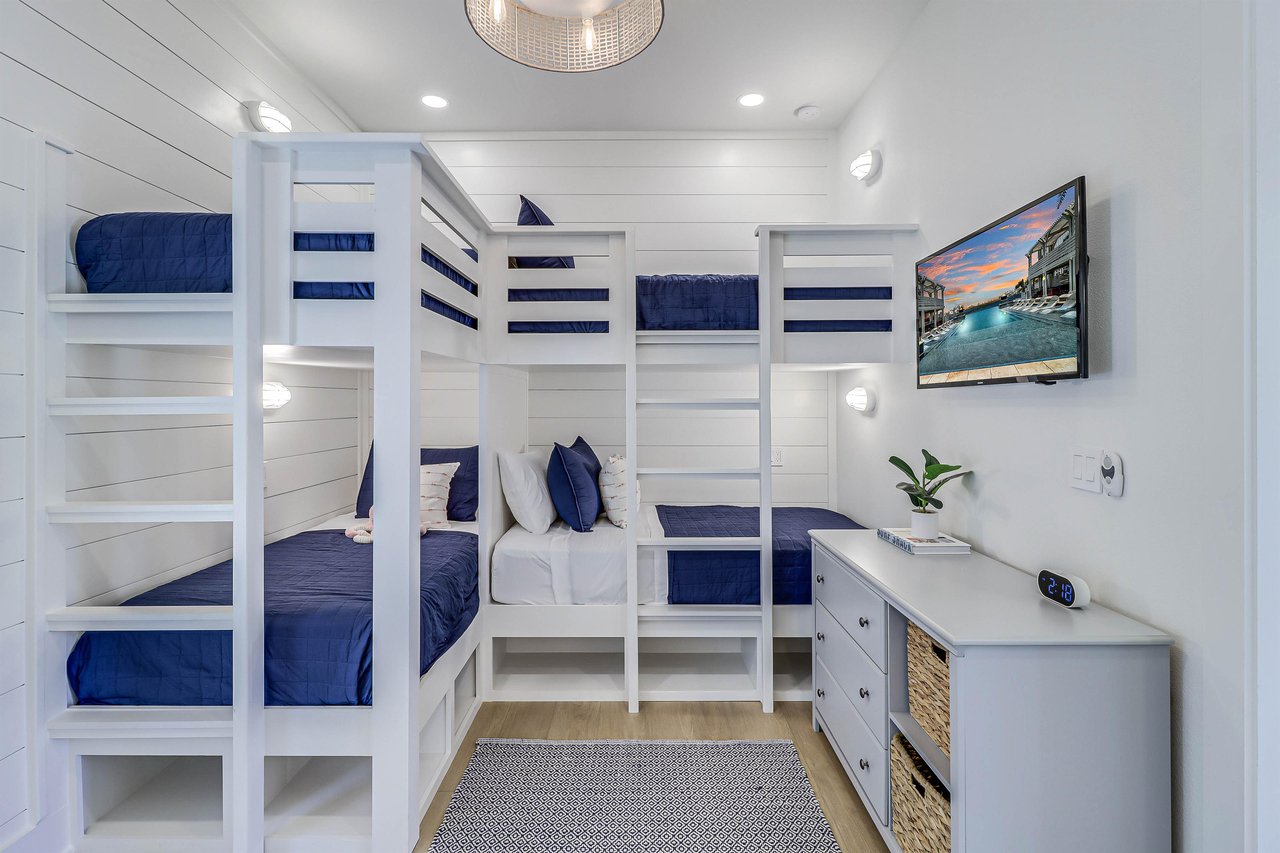 Bunk Room, 1st Floor