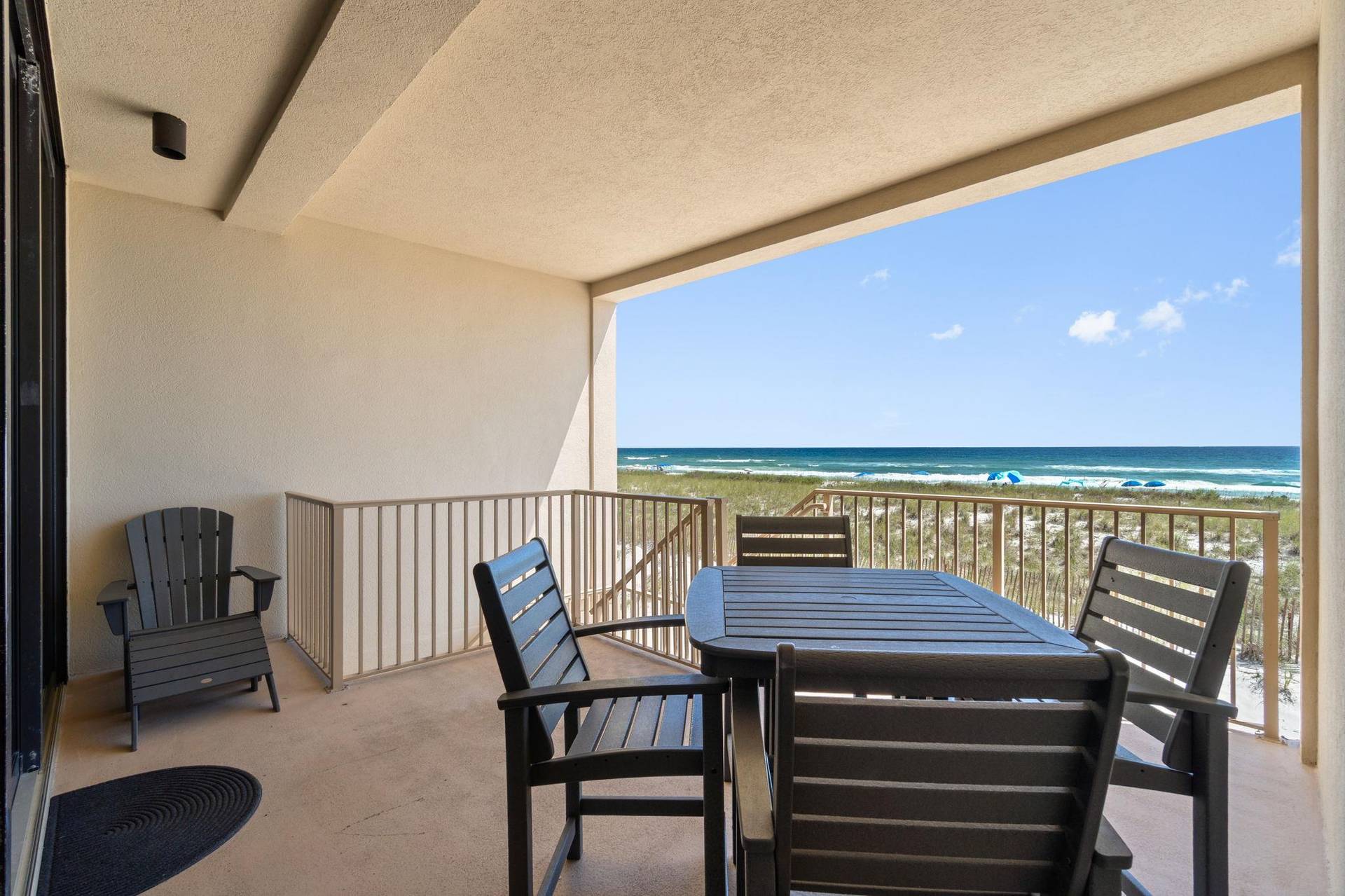 Deck Off Living