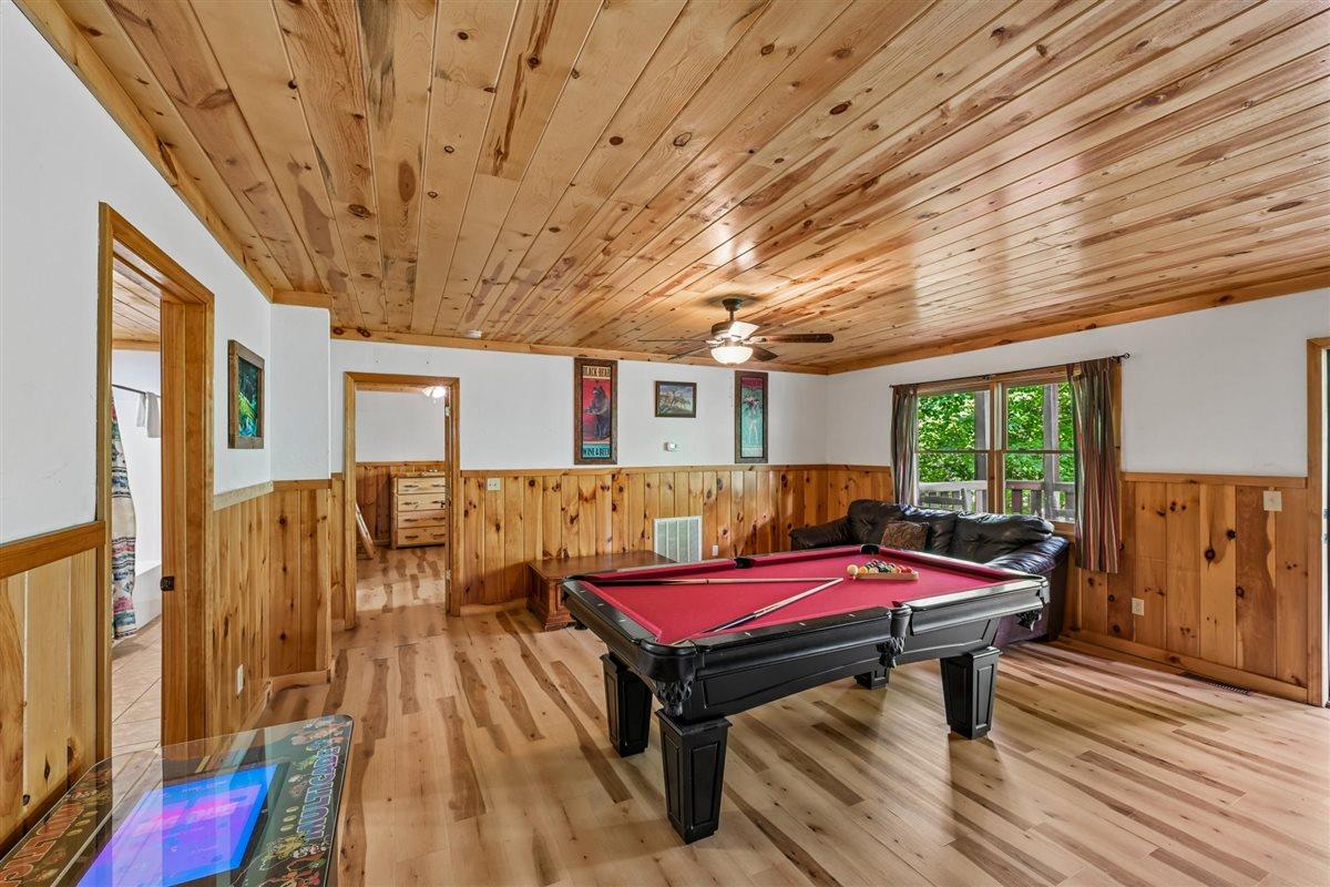 065Recreation Room