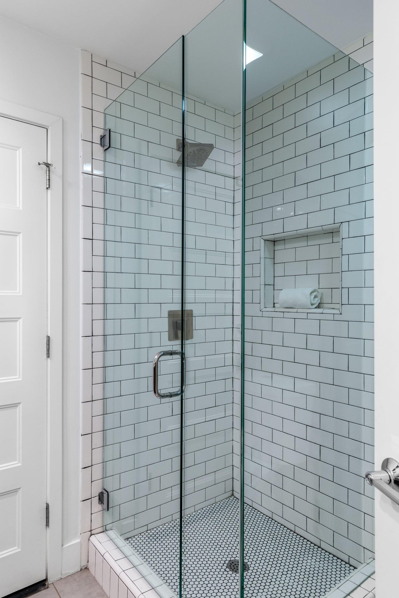 Walkin shower.