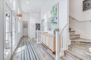 2nd Floor, Landing
