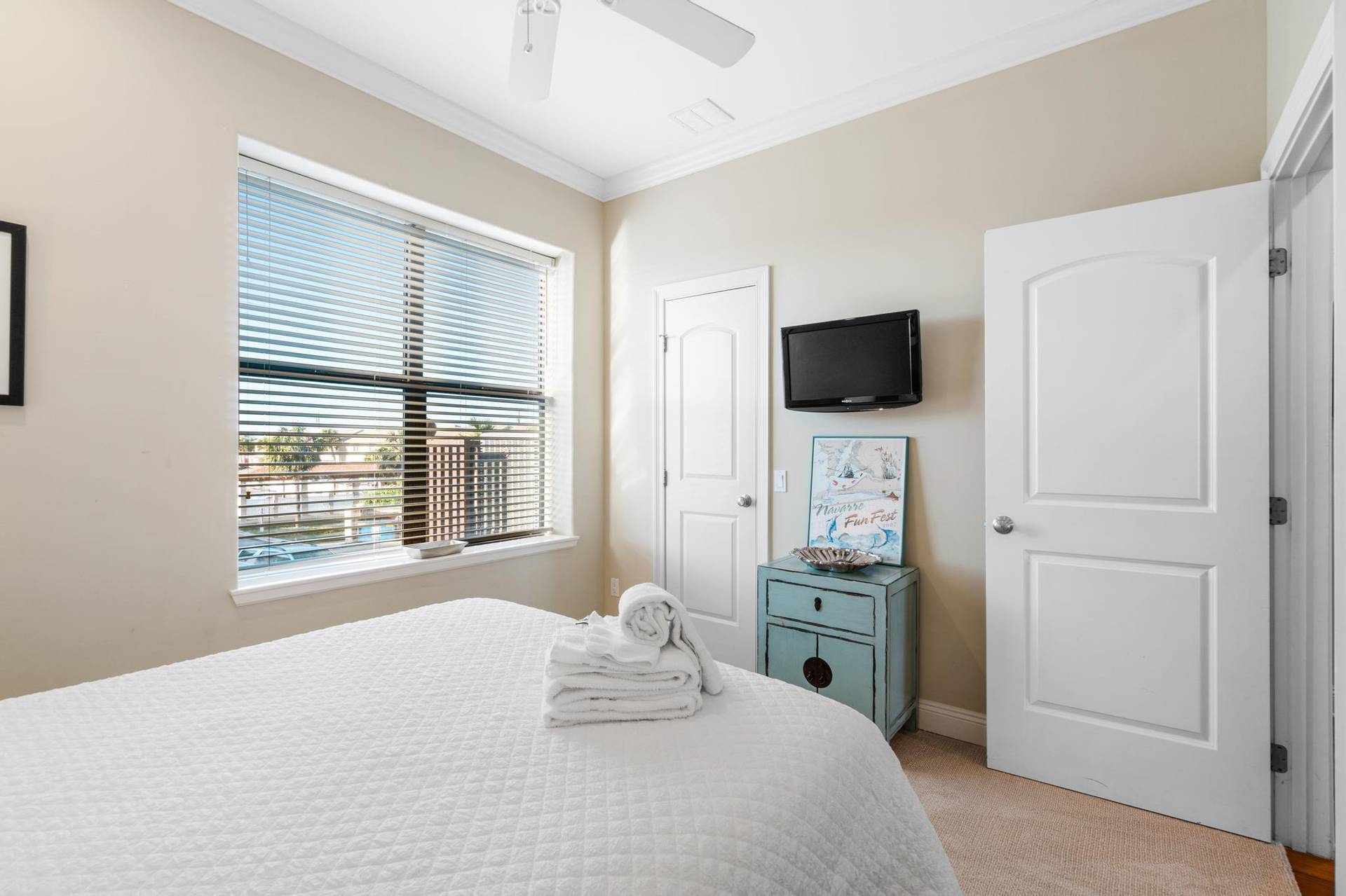 Guest Bedroom 1 Double
