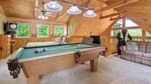 at hooked on bears a 2 bedroom cabin rental located in pigeon forge