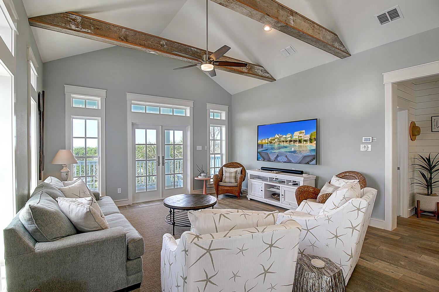 2nd Floor Living Area