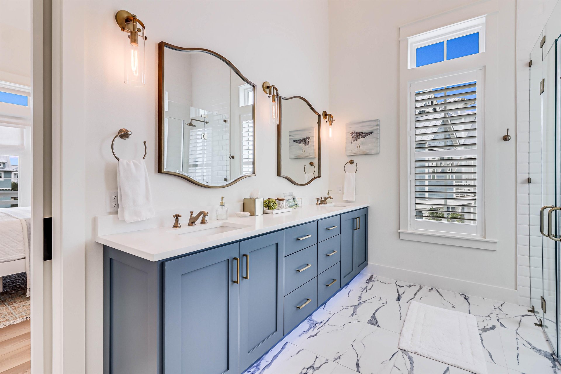 Primary King Ensuite Bathroom, 2nd Floor