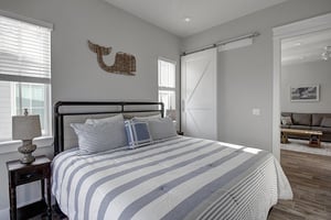 King Bedroom, 2nd Floor