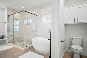 Wide View 2nd Floor Primary Bathroom