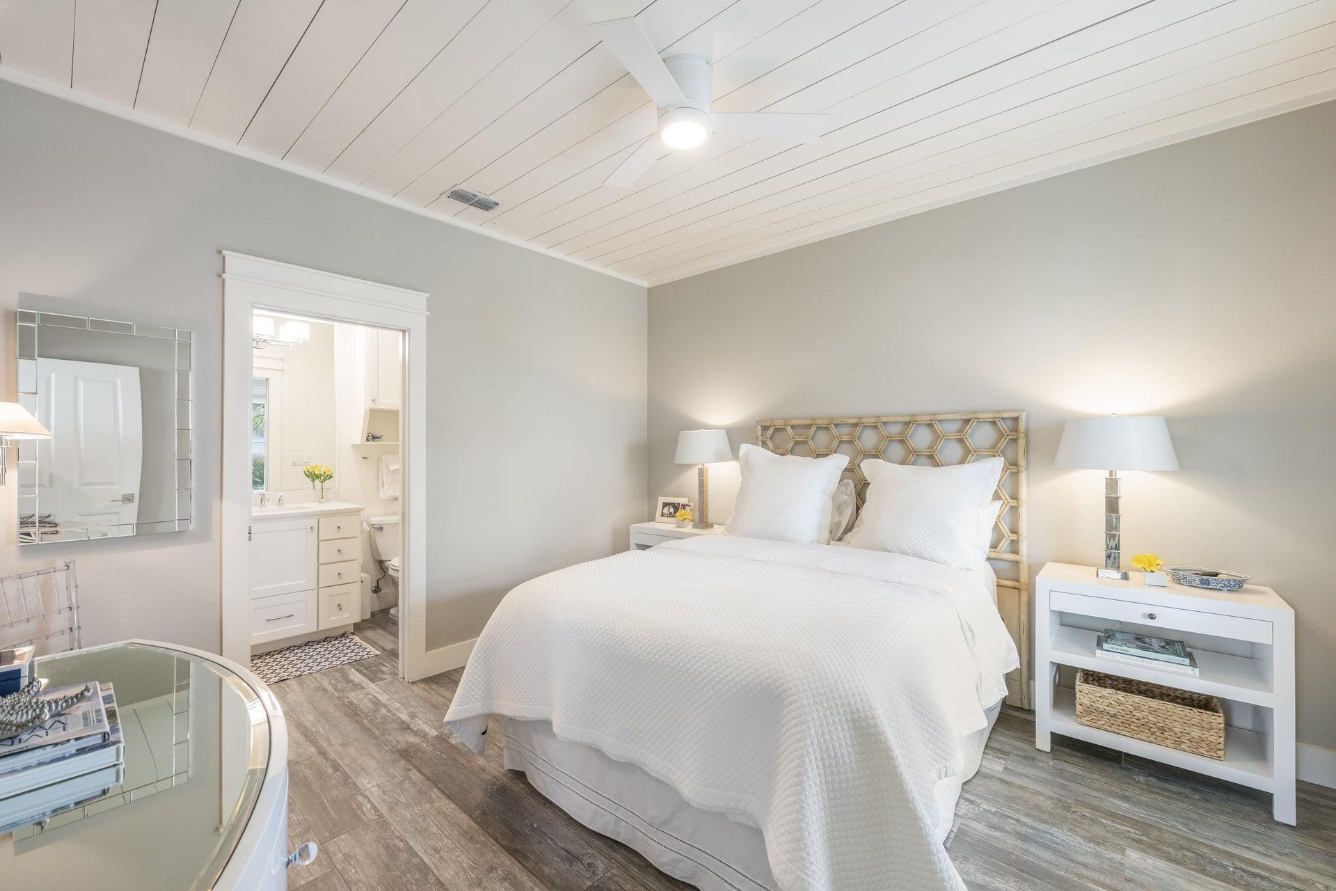 Queen Bedroom, 1st Floor
