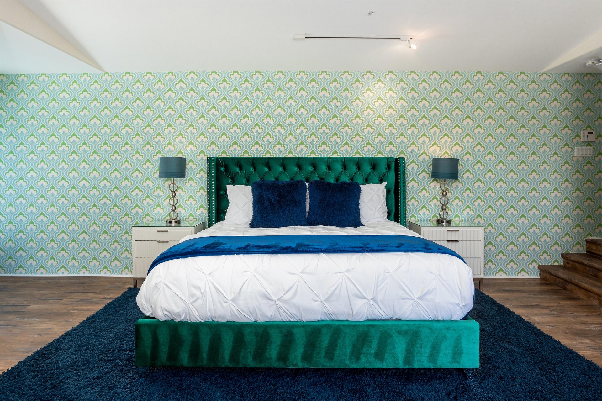 Get a good nights sleep thanks to luxury bed