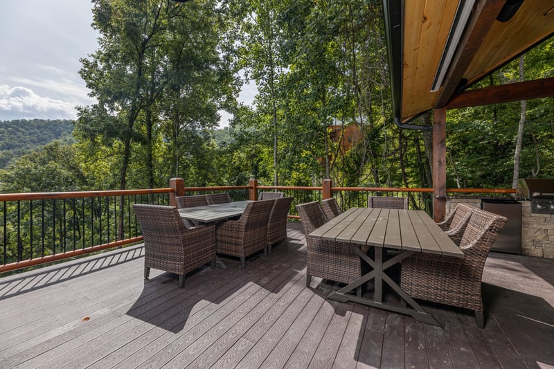 Outdoor dining tables