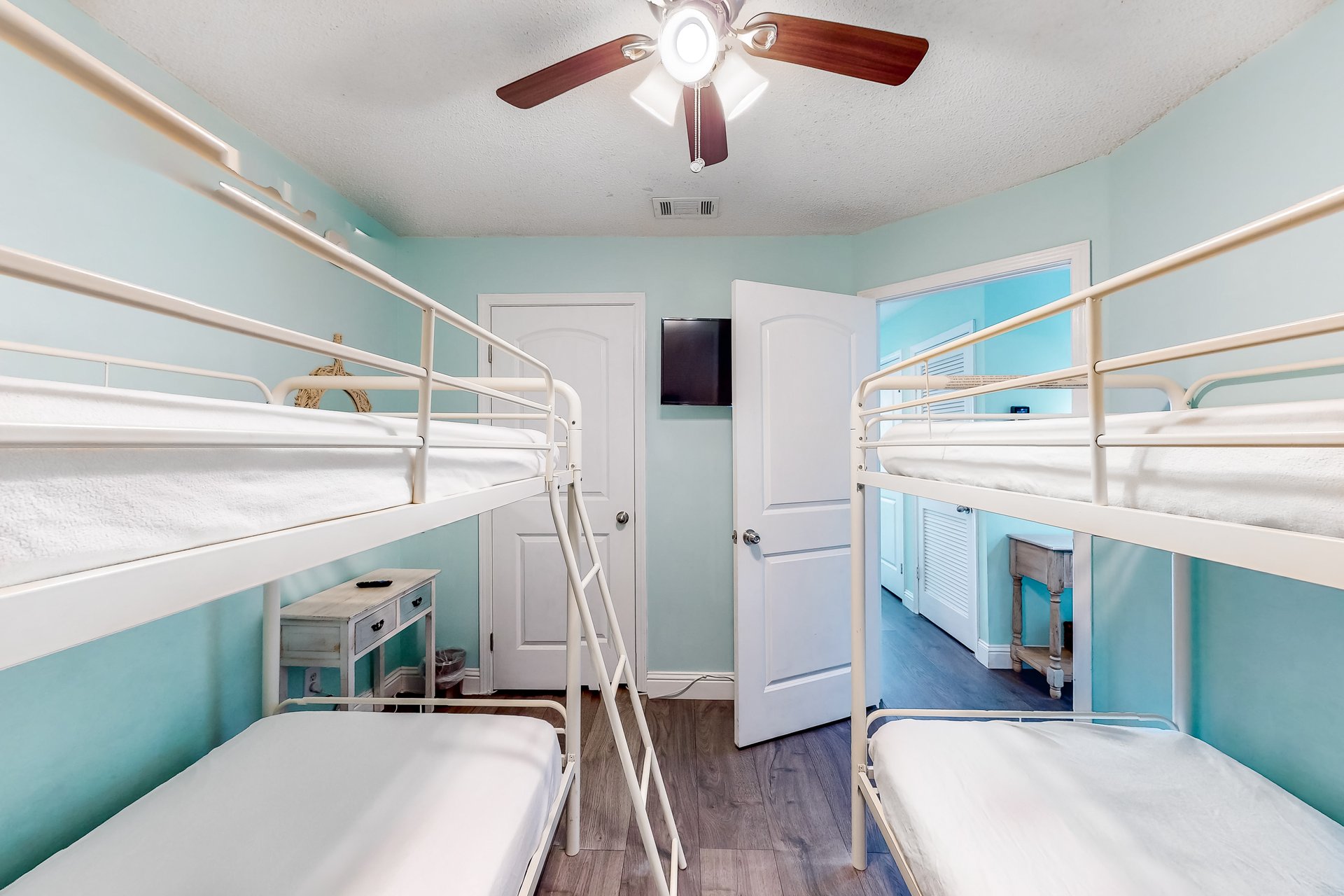 Poolside Villas 206 12