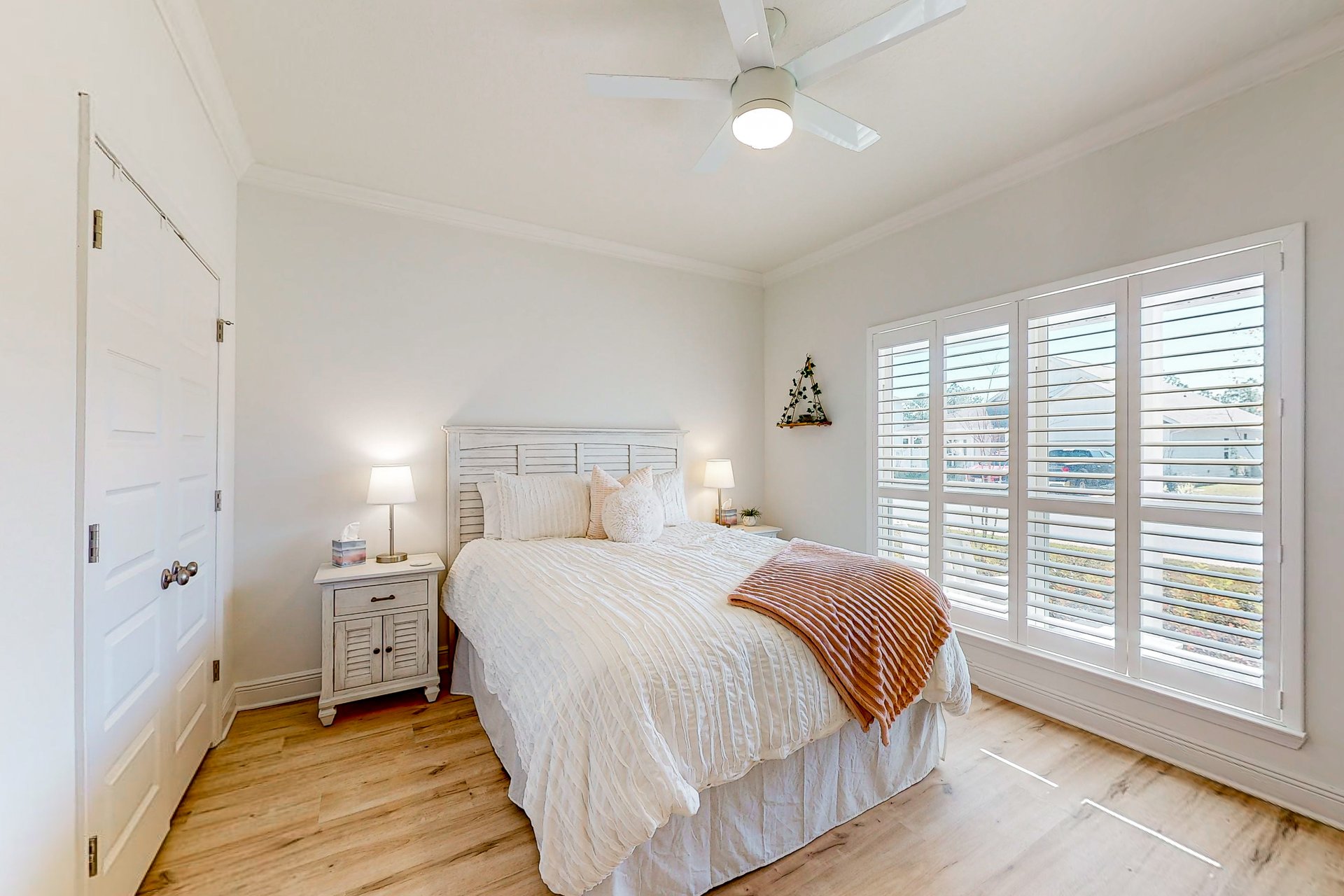 The Beach and Bay Nest 19