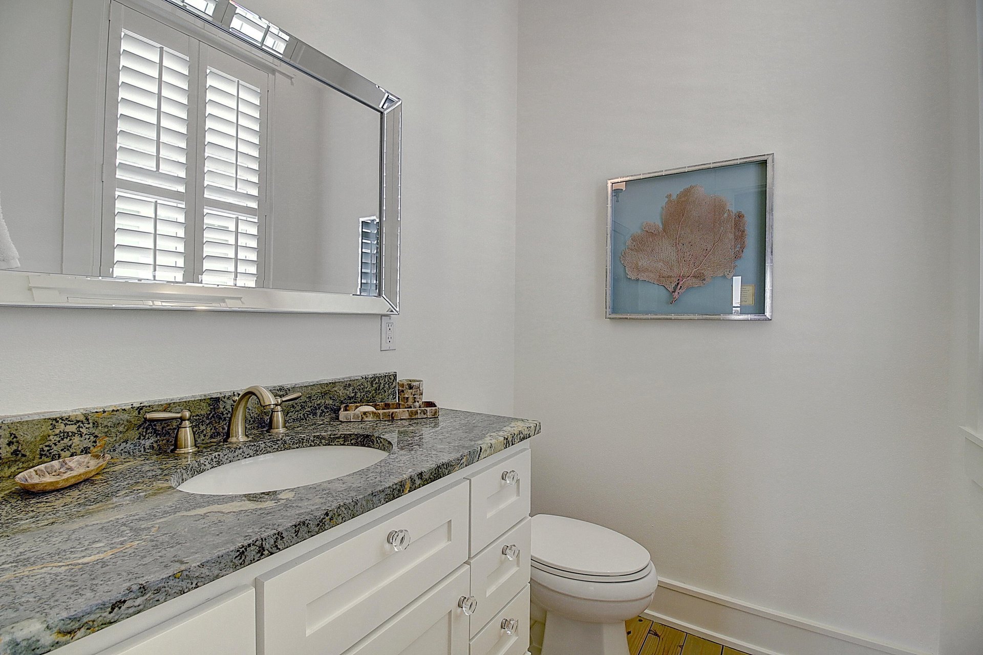 Powder Room, 2nd Floor