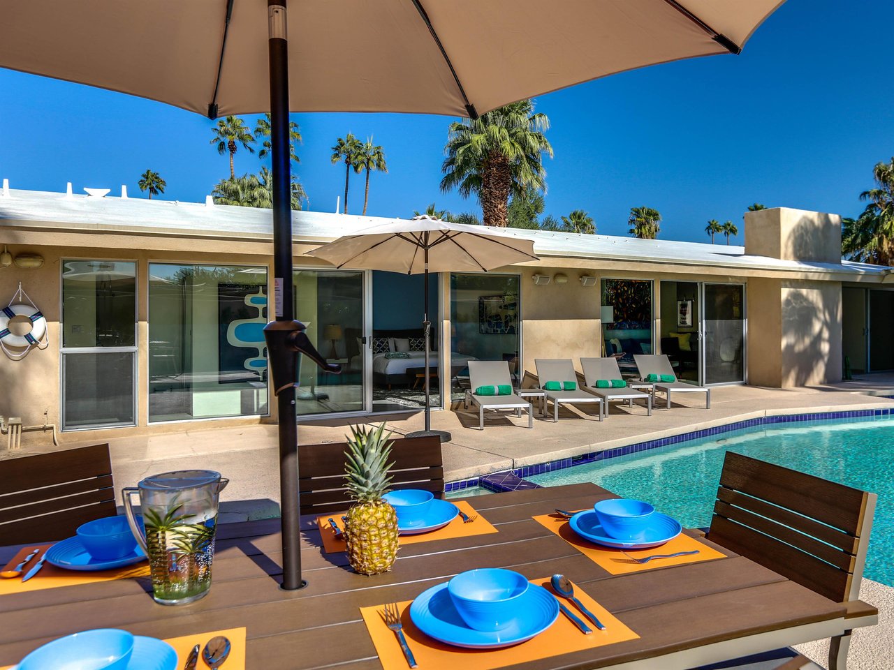 Eat alfresco