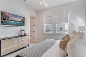 1st Floor King Suite with Additional Twin Beds