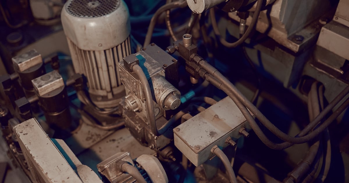 Lubrication Contamination Sources and Control