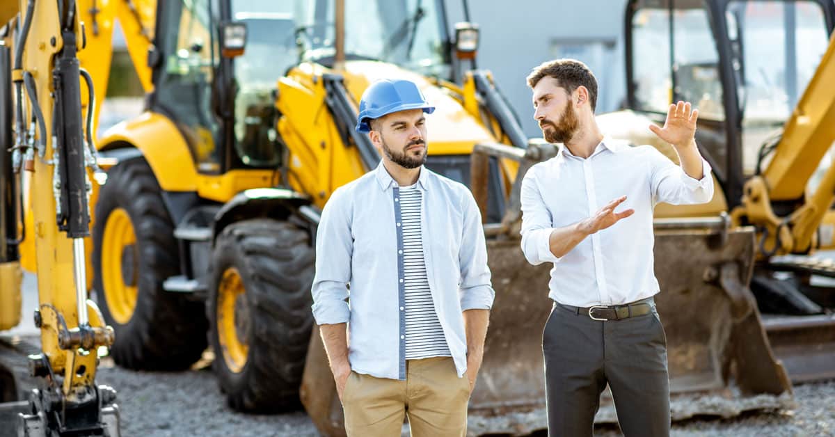 Builder with a sales consultant at the shop