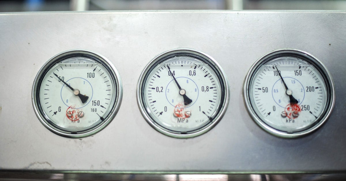 Equipment sensor monitoring technology IoT