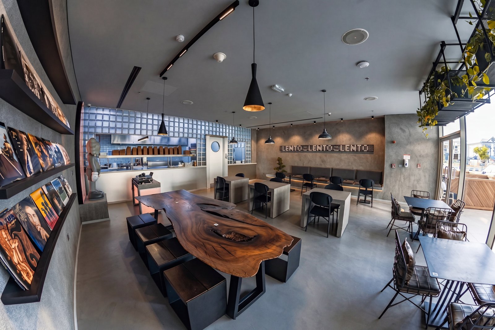 Lento Restaurant — main dining area