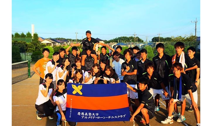 Commemorative photo with friends from the tennis club