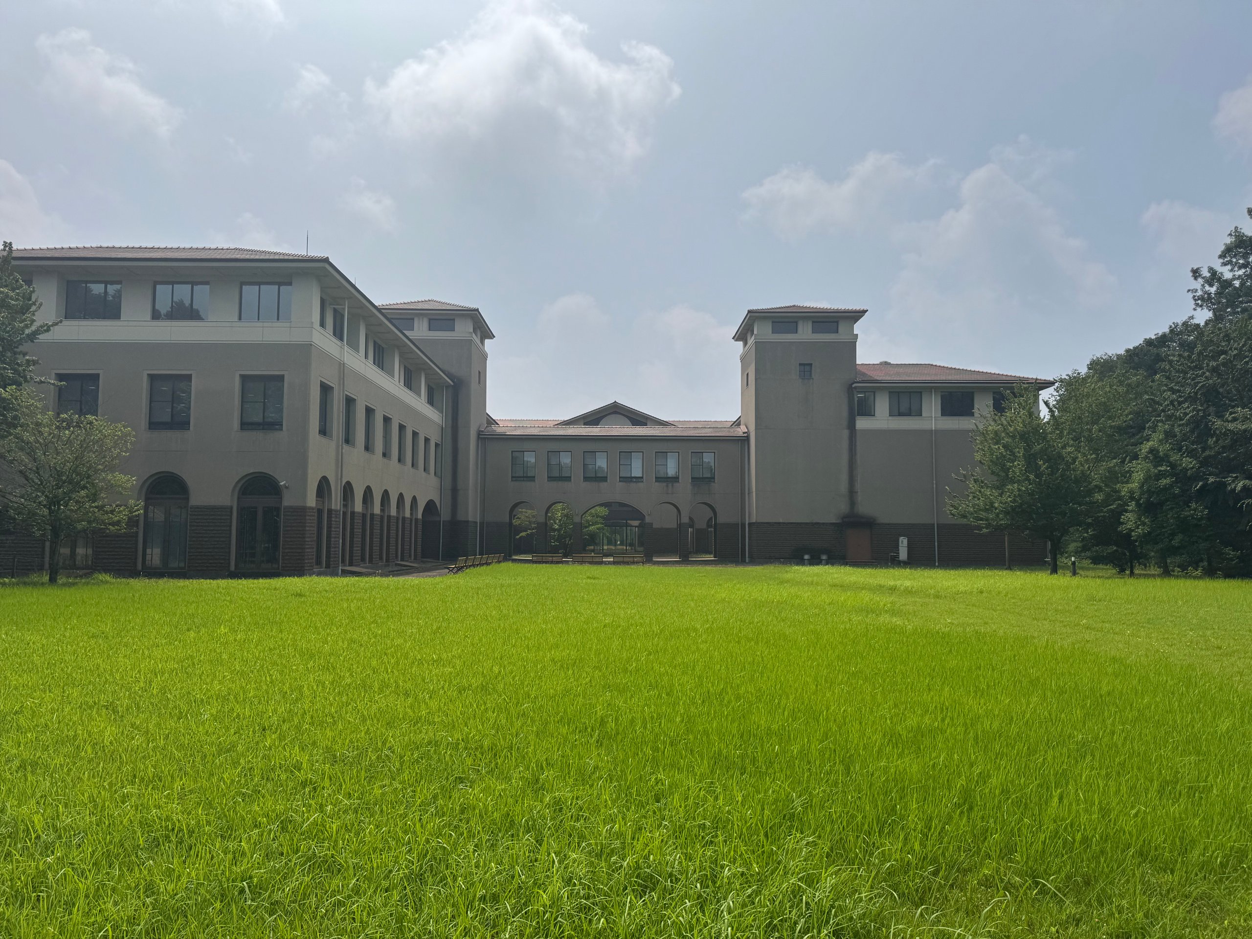 看護医療学部校舎2