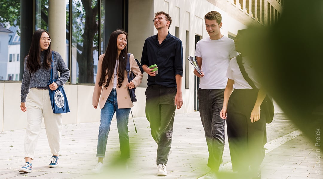 A photo of the Cologne University campus.