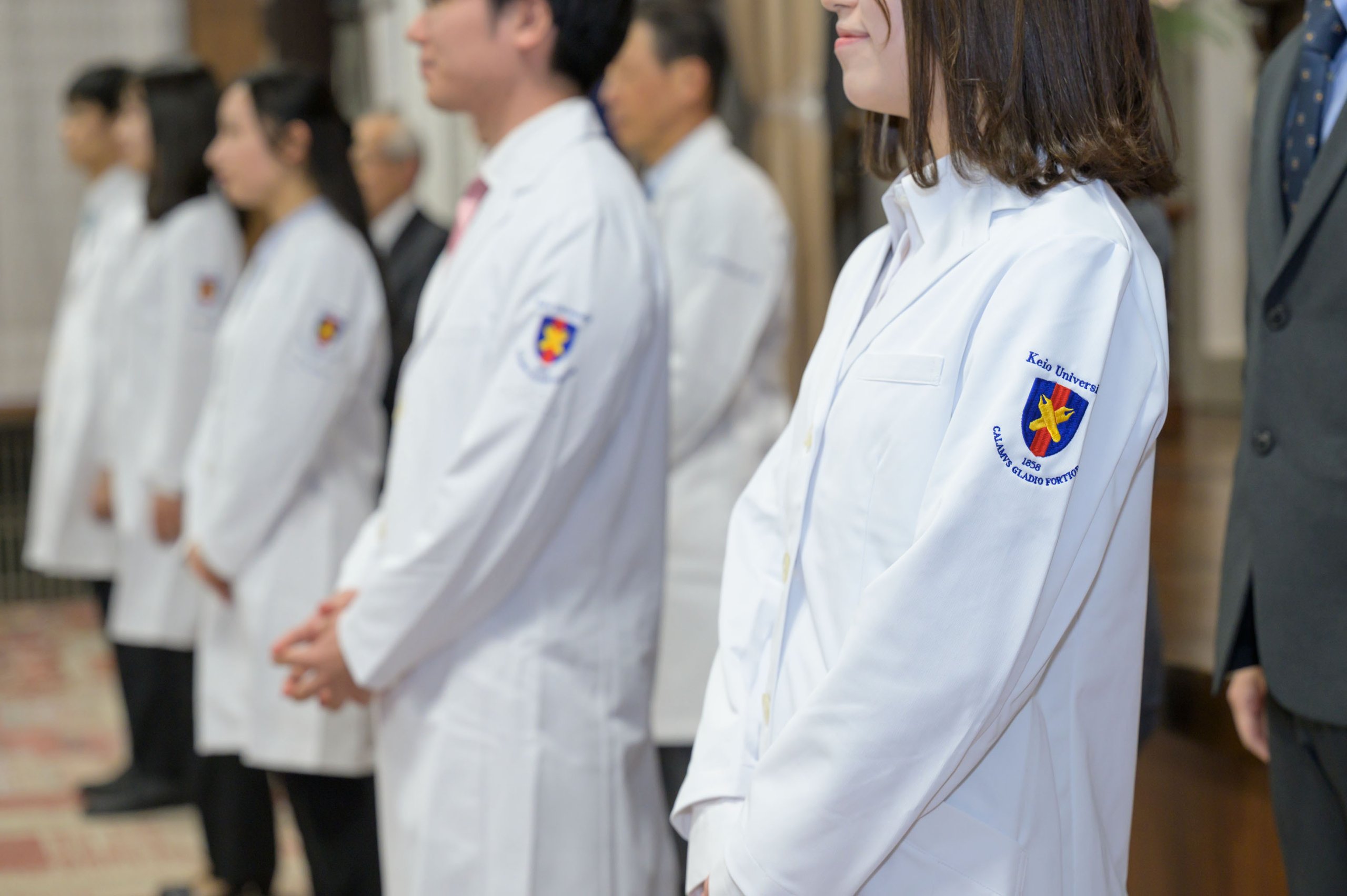 医学部白衣式の様子