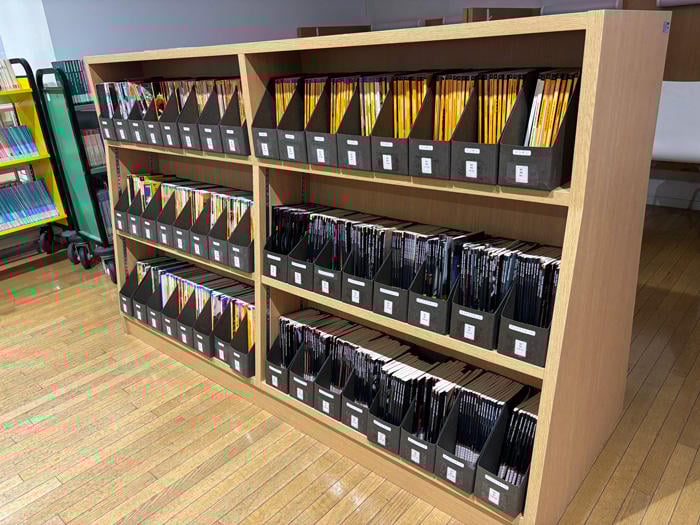 湘南藤沢中高図書室7