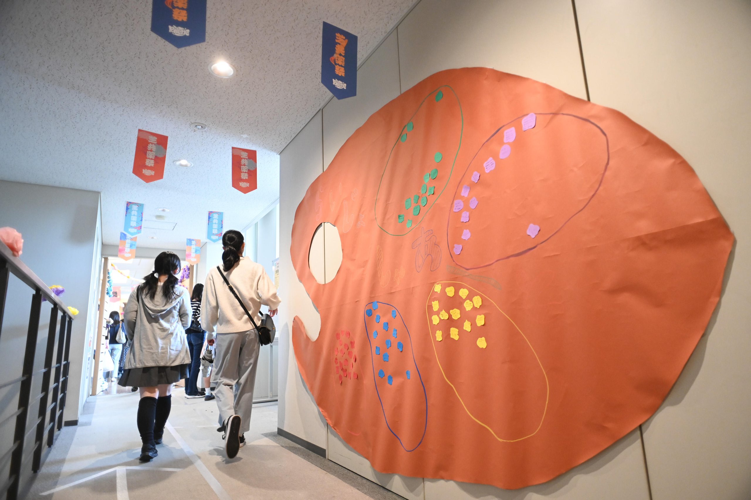 テーマ「Palette」にちなんだ来場者アート