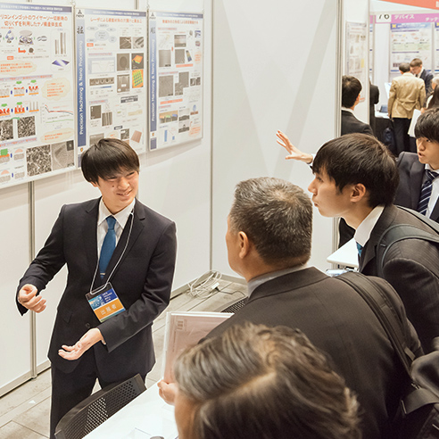 研究発表の様子