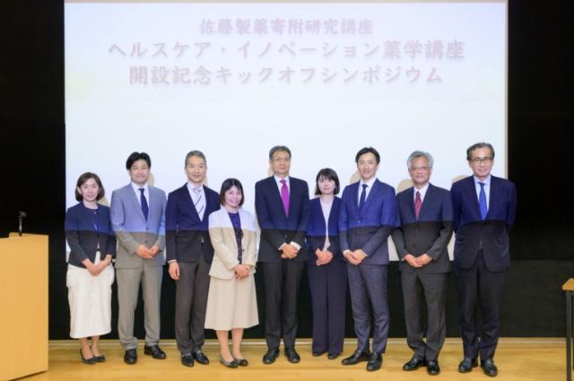 登壇者との記念撮影